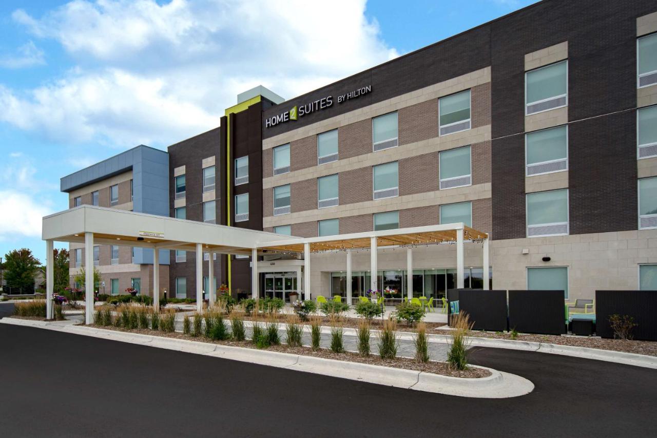 Home2 Suites By Hilton Grand Rapids Airport Kentwood ภายนอก รูปภาพ