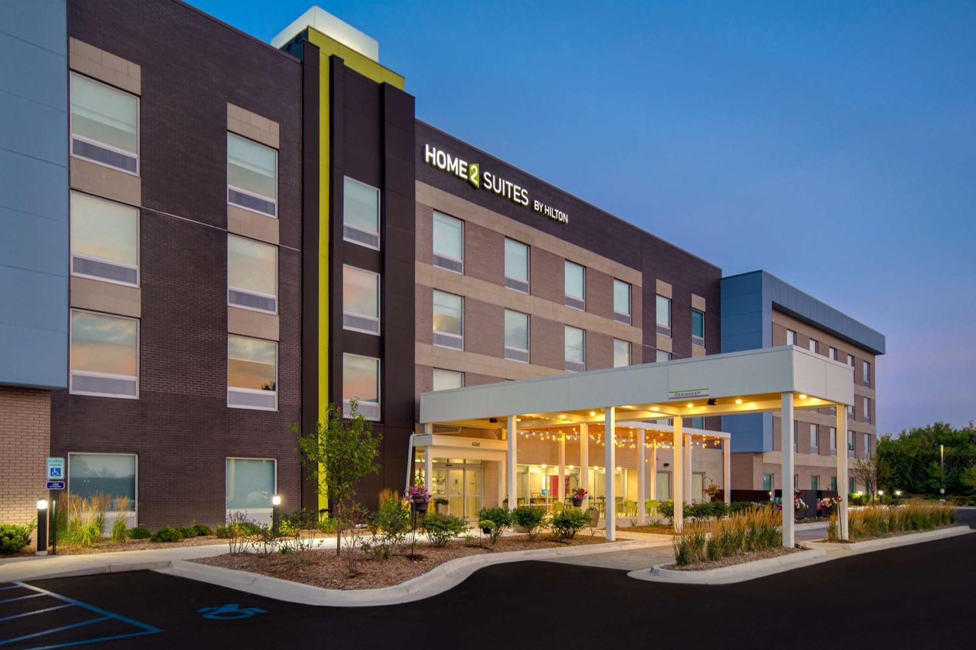 Home2 Suites By Hilton Grand Rapids Airport Kentwood ภายนอก รูปภาพ