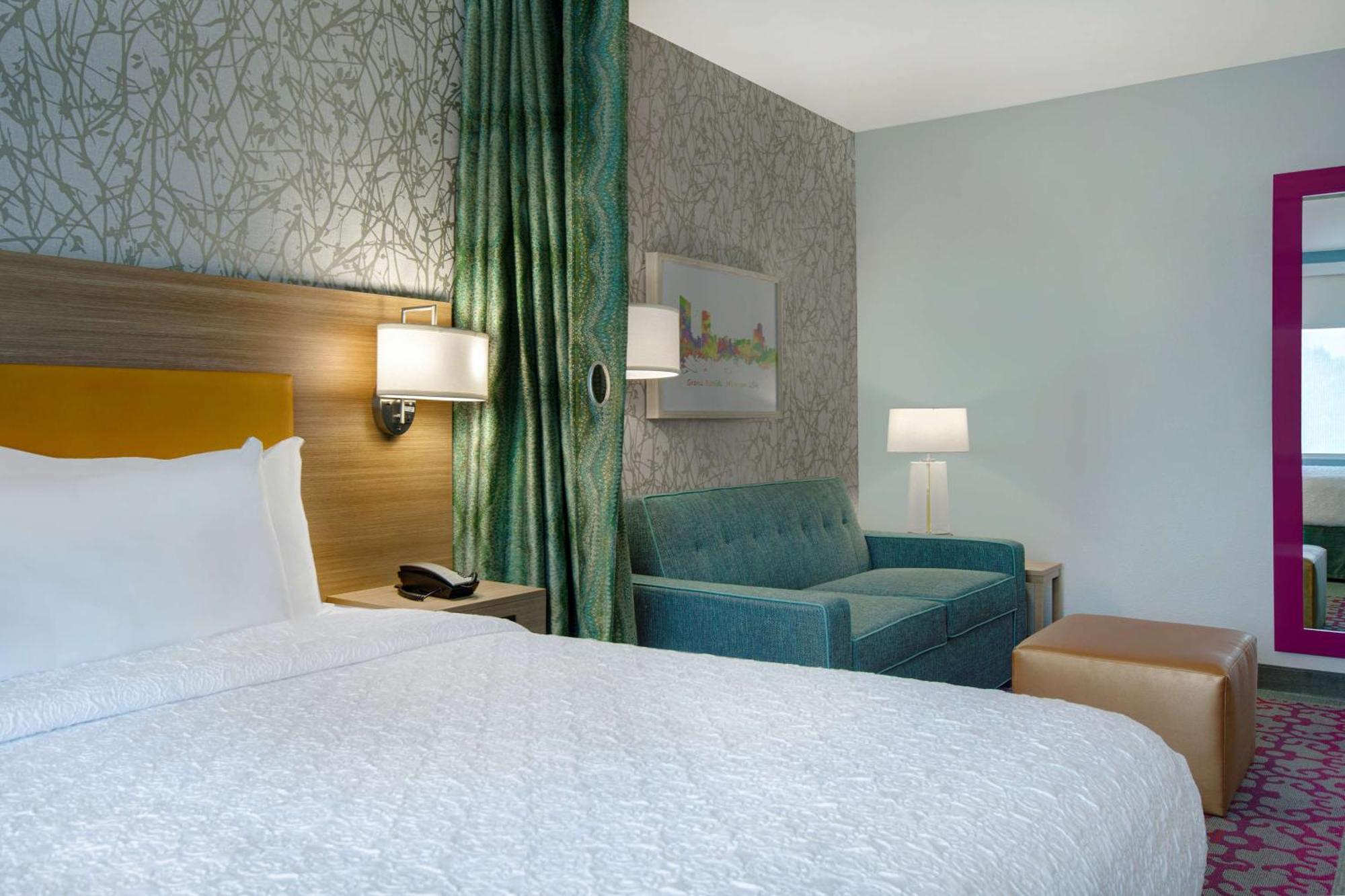 Home2 Suites By Hilton Grand Rapids Airport Kentwood ภายนอก รูปภาพ