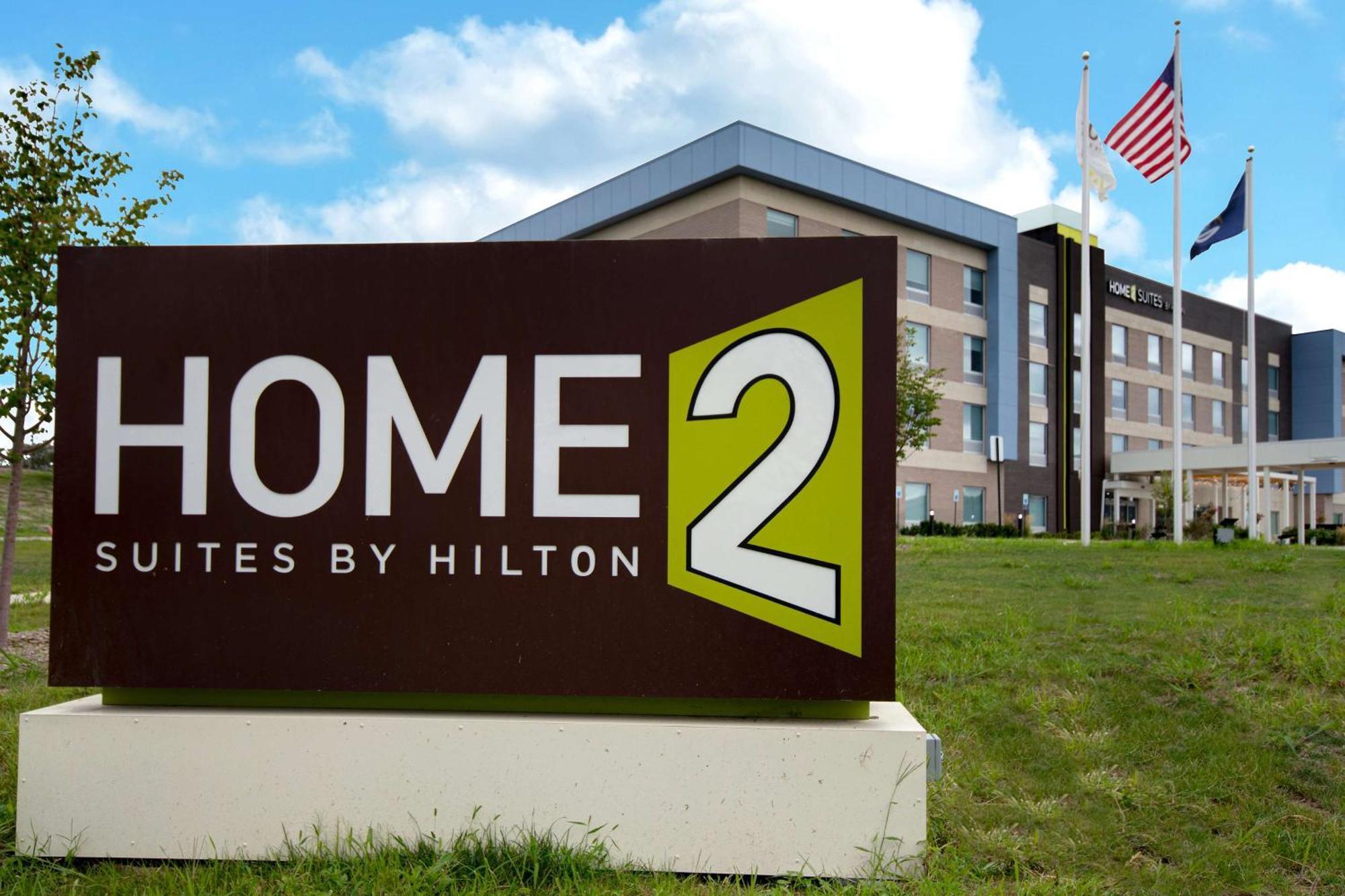 Home2 Suites By Hilton Grand Rapids Airport Kentwood ภายนอก รูปภาพ